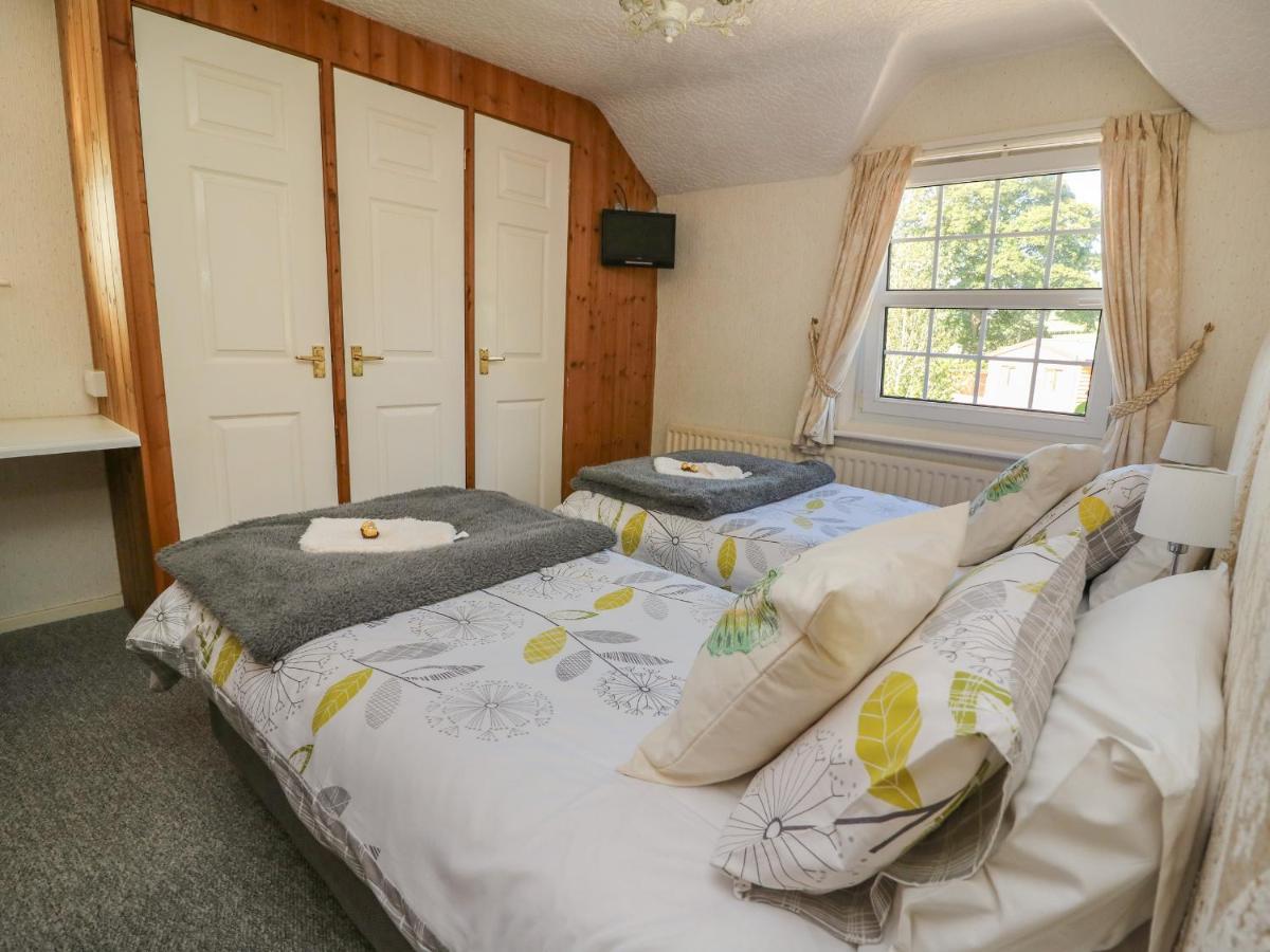 Park House Villa Llandrindod Wells Buitenkant foto